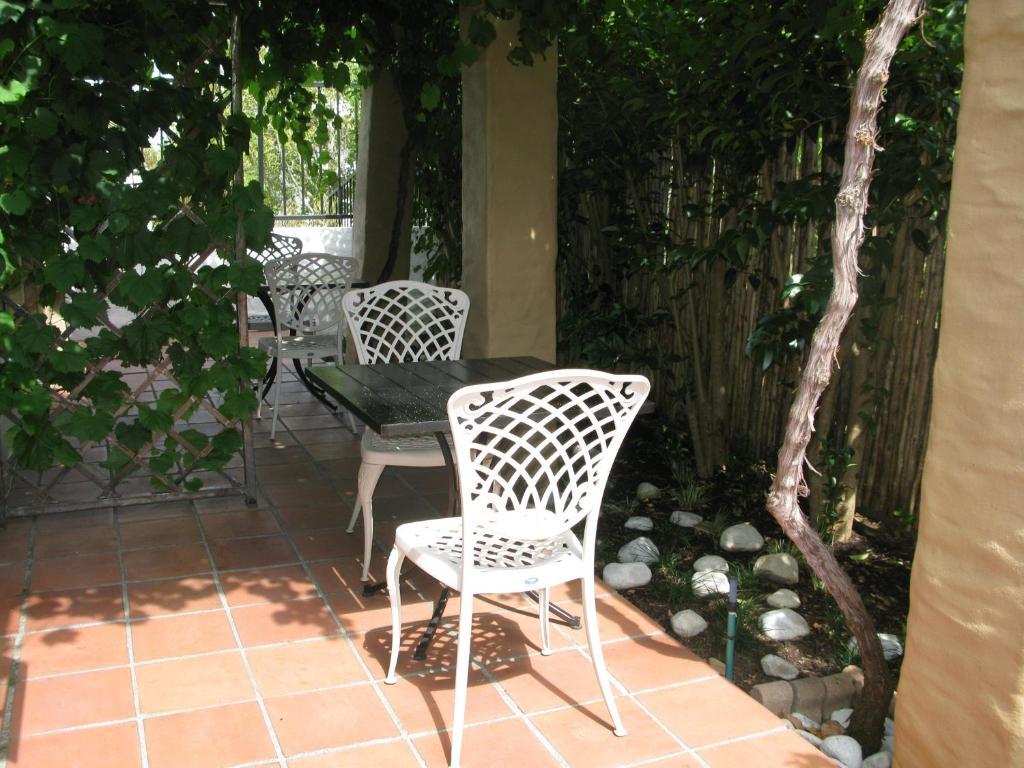 Casablanca Bed And Breakfast Στέλενμπος Εξωτερικό φωτογραφία